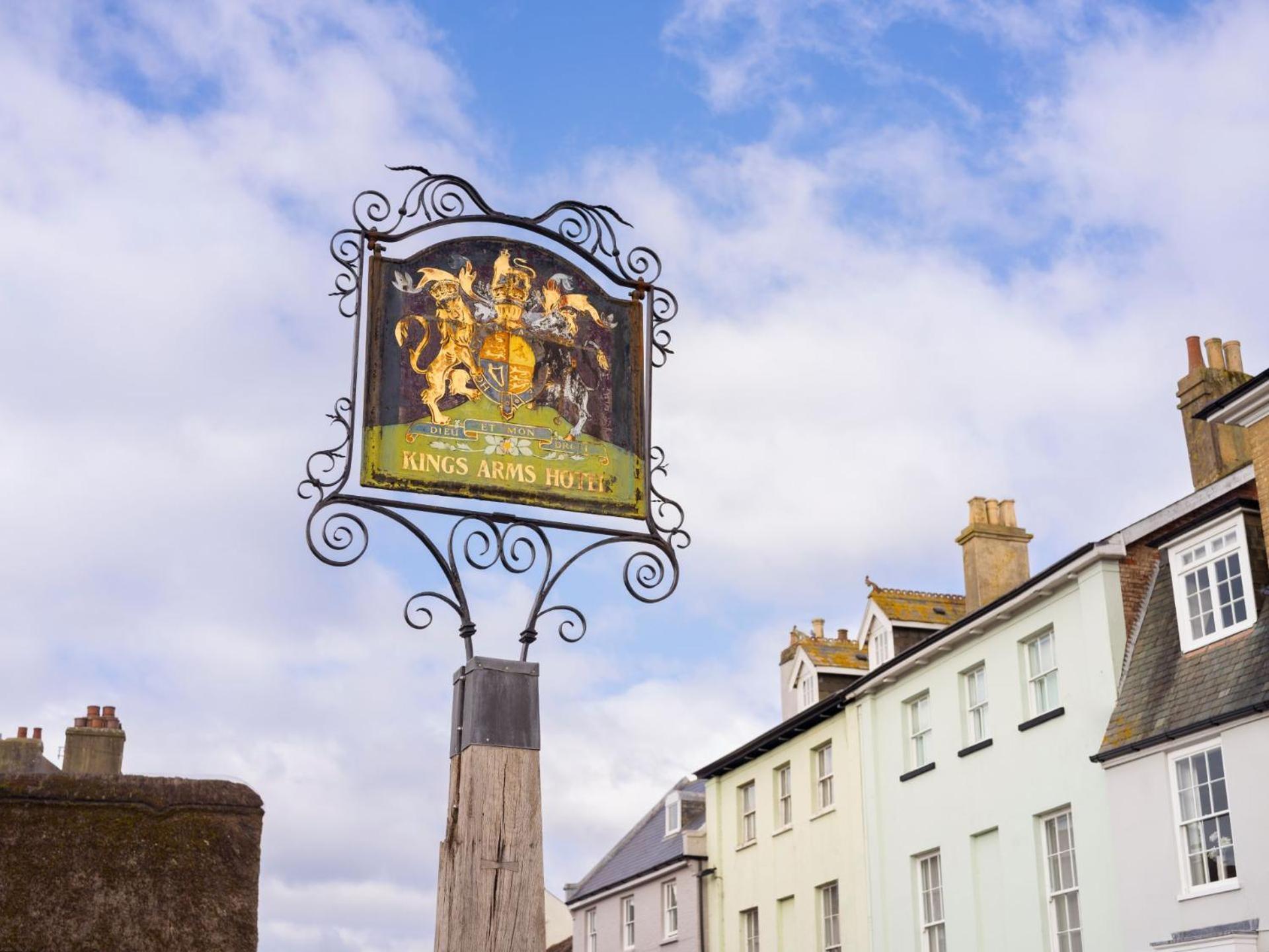 מלון קרייסטצ'רץ' The Kings Arms מראה חיצוני תמונה